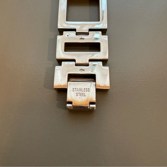 Dolce & Gabanna Silver Diamond Studded Watch - Picture 6 of 9